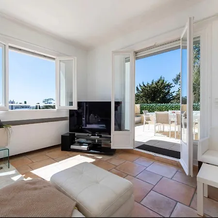Penthouse Sea View And Pool A C 6p- * Cannes