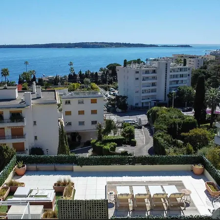 Penthouse Sea View And Pool A C 6p- Cannes