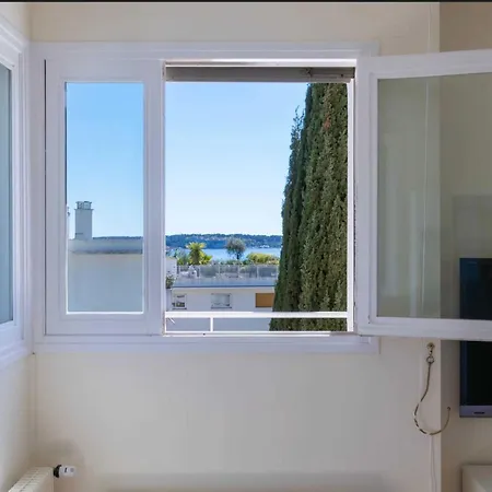 Penthouse Sea View And Pool A C 6p-